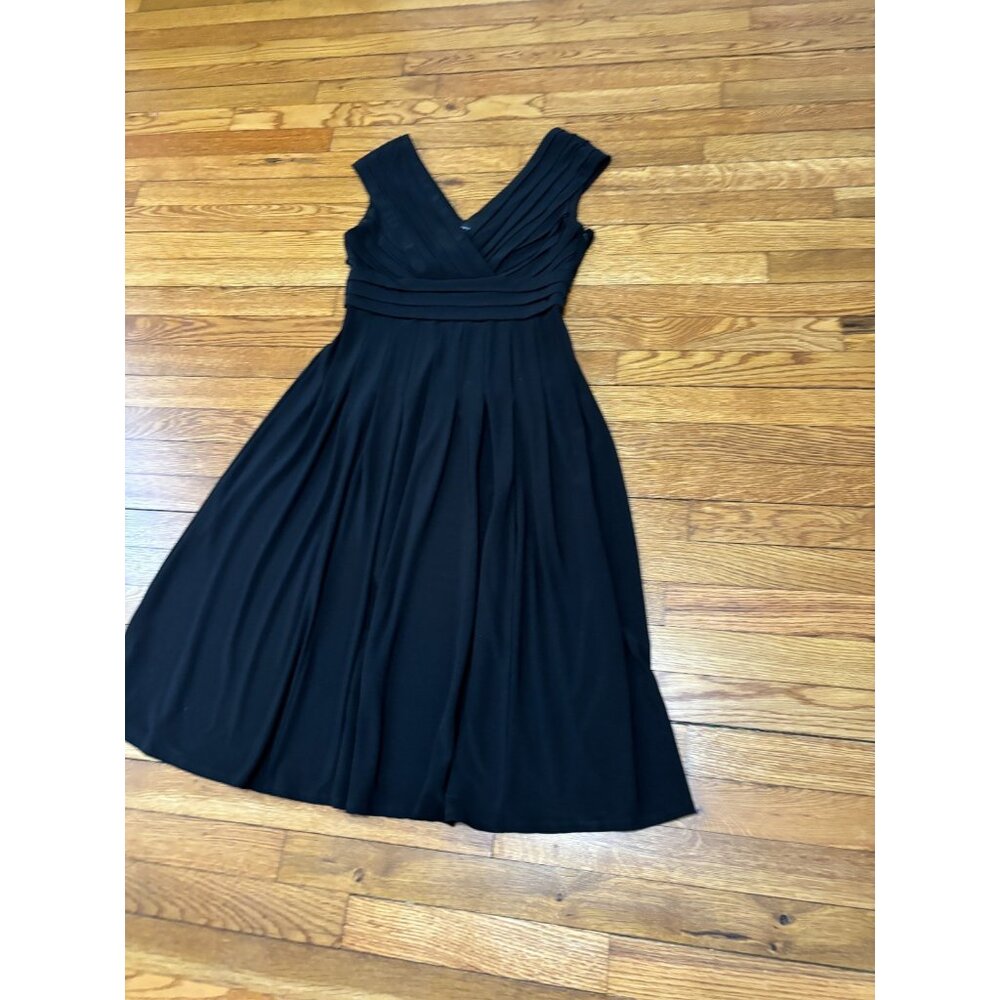 Jones New York Womens Dress Size 6 Black Layered Sleeveless Fit Flare Stretch - Picture 2 of 7
